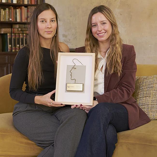 Laura Martínez Mata, Senior Marketing y Digital Product Manager de L'Oréal Paris y Marta Carvajal, Product Manager.